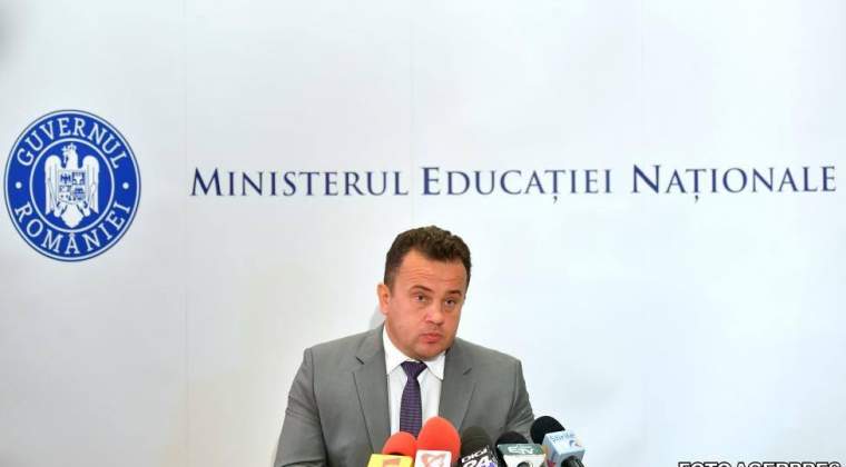 Pop, Ministrul Educatiei, nu stie matematica elementara