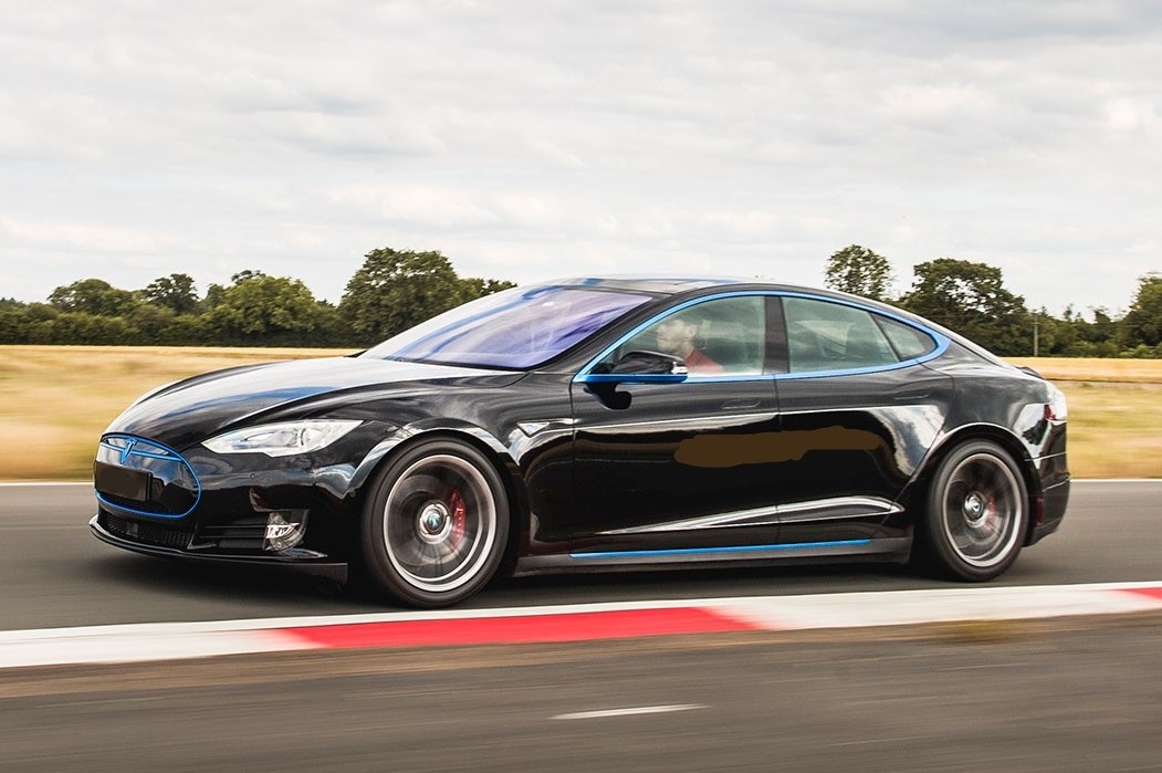 Anii '10 - Tesla Model S