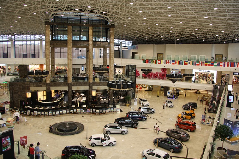 Retail: Atterbury, Mitiska si Auchan au fost printre putinii cumparatori de active in 2017