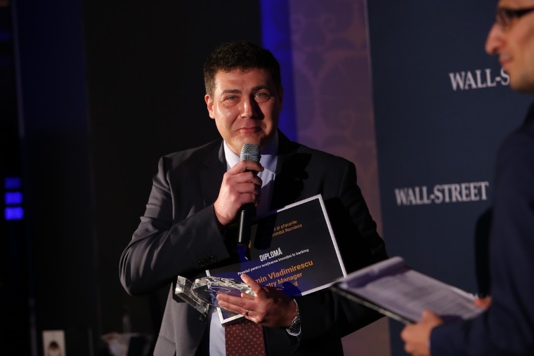 Premiul pentru "Sustinerea inovatiei in banking"