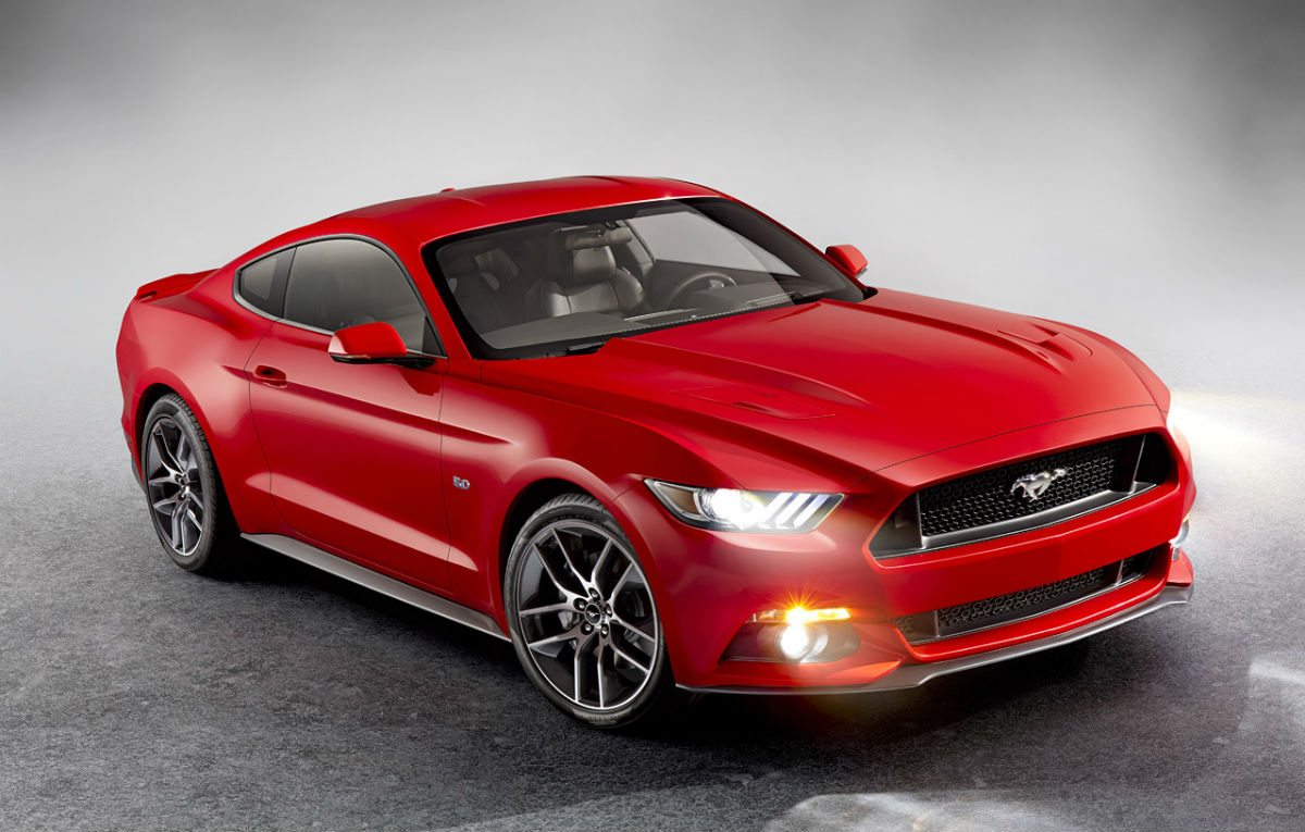 Loc 1: Ford Mustang - 55 unitati