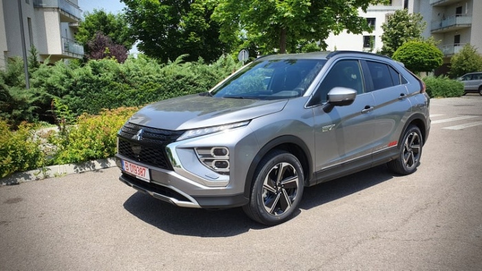 Mitsubishi Eclipse Cross PHEV, echipare Invite - 43.500 euro cu TVA