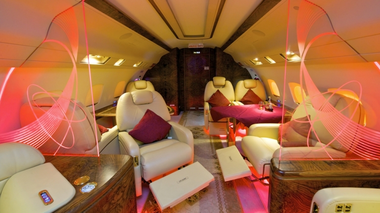 Desiger de avioane private