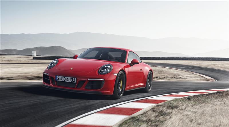 Porsche 911 Carrera GTS - 30,6 metri