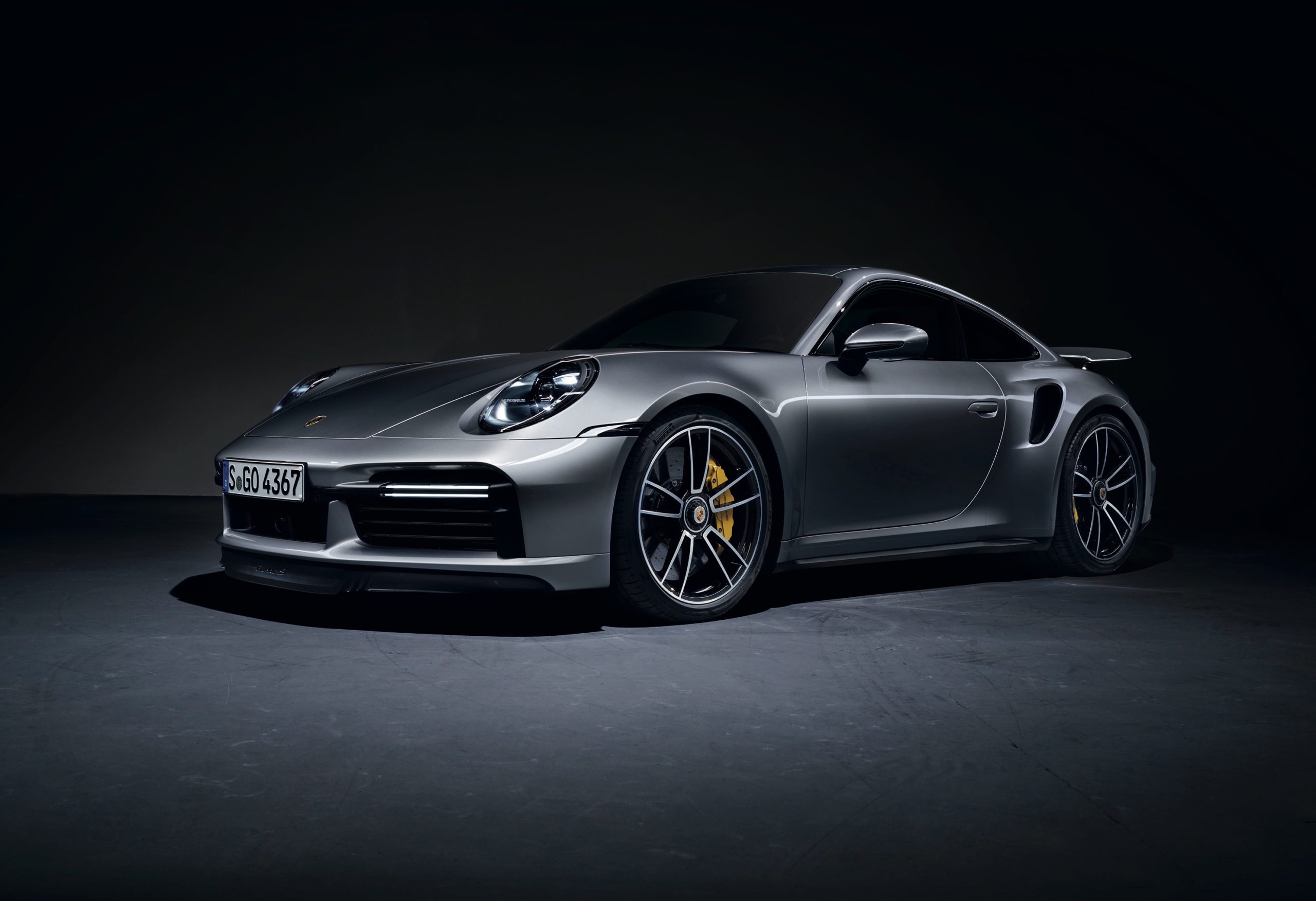 Porsche 911 Turbo - 8 exemplare