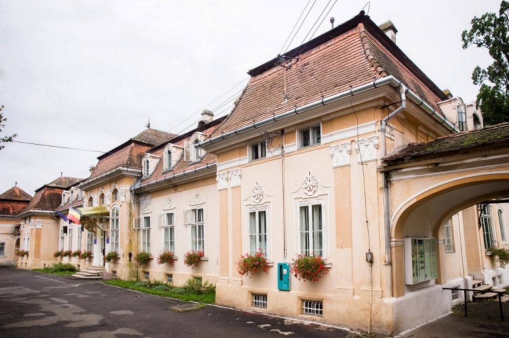 Castelul Teleki, locul in care a locuit una dintre cele mai instarite familii din Romania