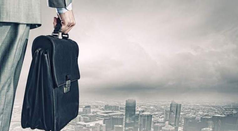 Nimanui nu ii pasa de banii tai atat cat iti pasa tie