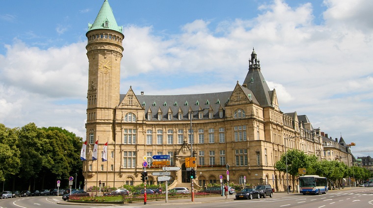 Locul 8: Banque et Caisse d'Epargne de l'Etat