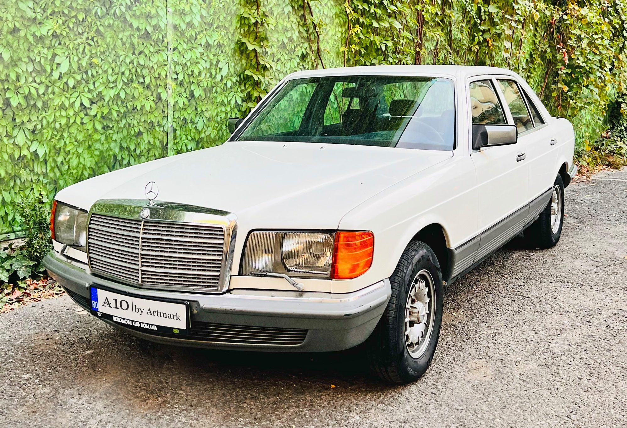 Mercedes W126 S380 [1982]