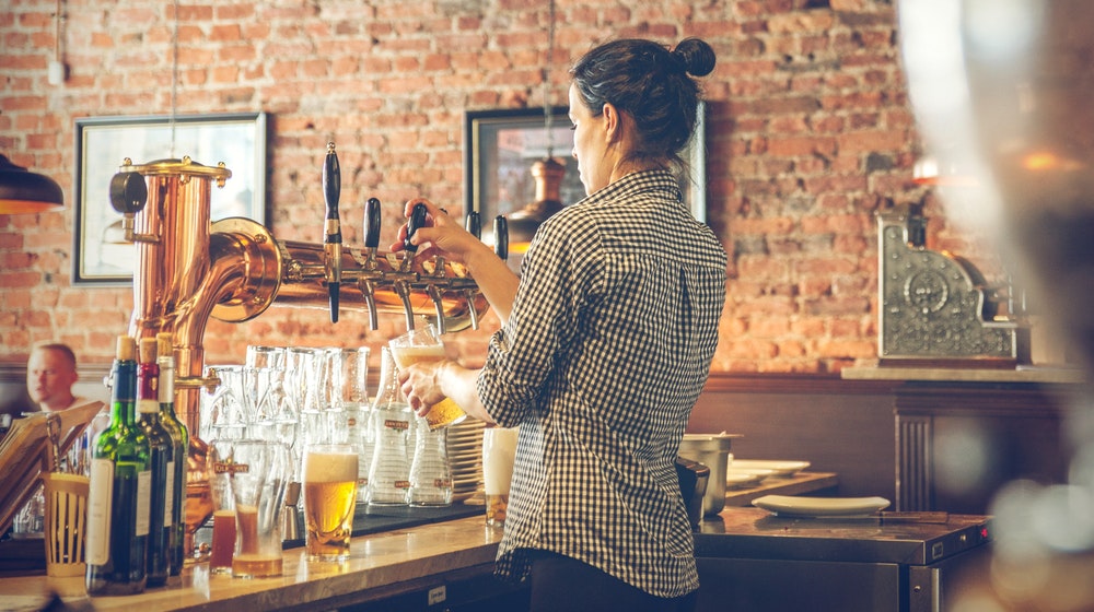 1. Hoteluri și restaurante - 1.790 de lei