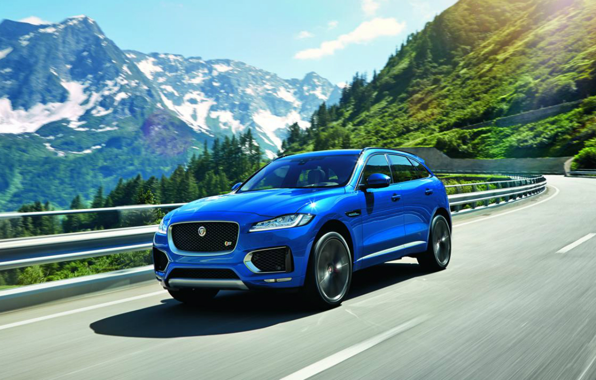 Jaguar F-Pace - 113 unitati