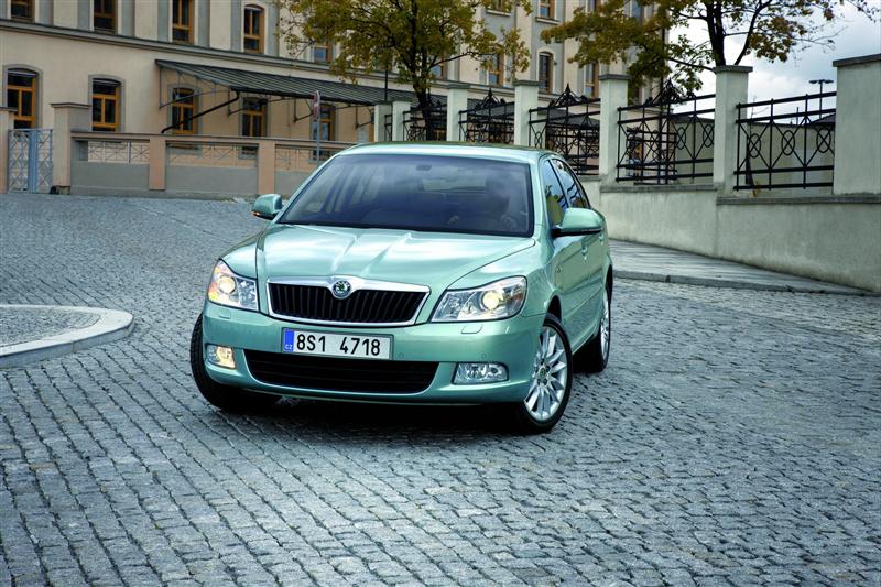 8. Skoda - 10.102 masini