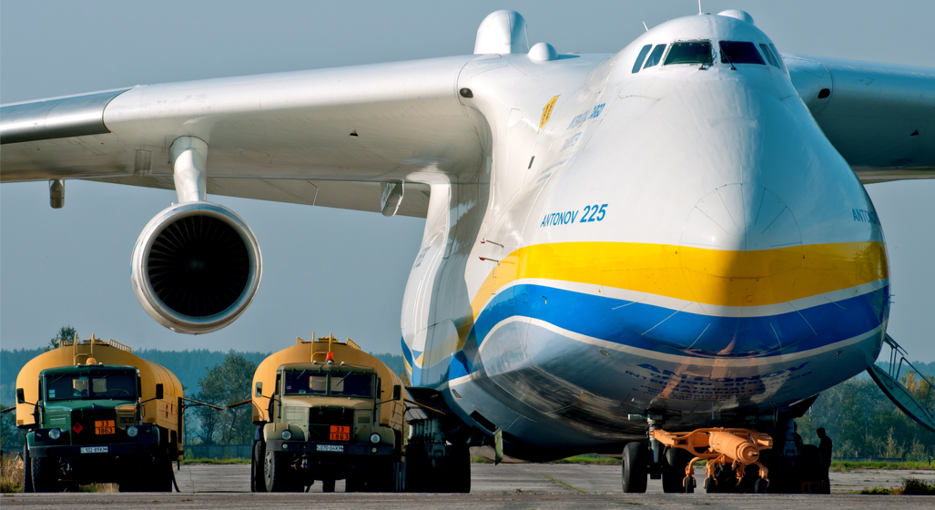 Antonov AN-225 la București