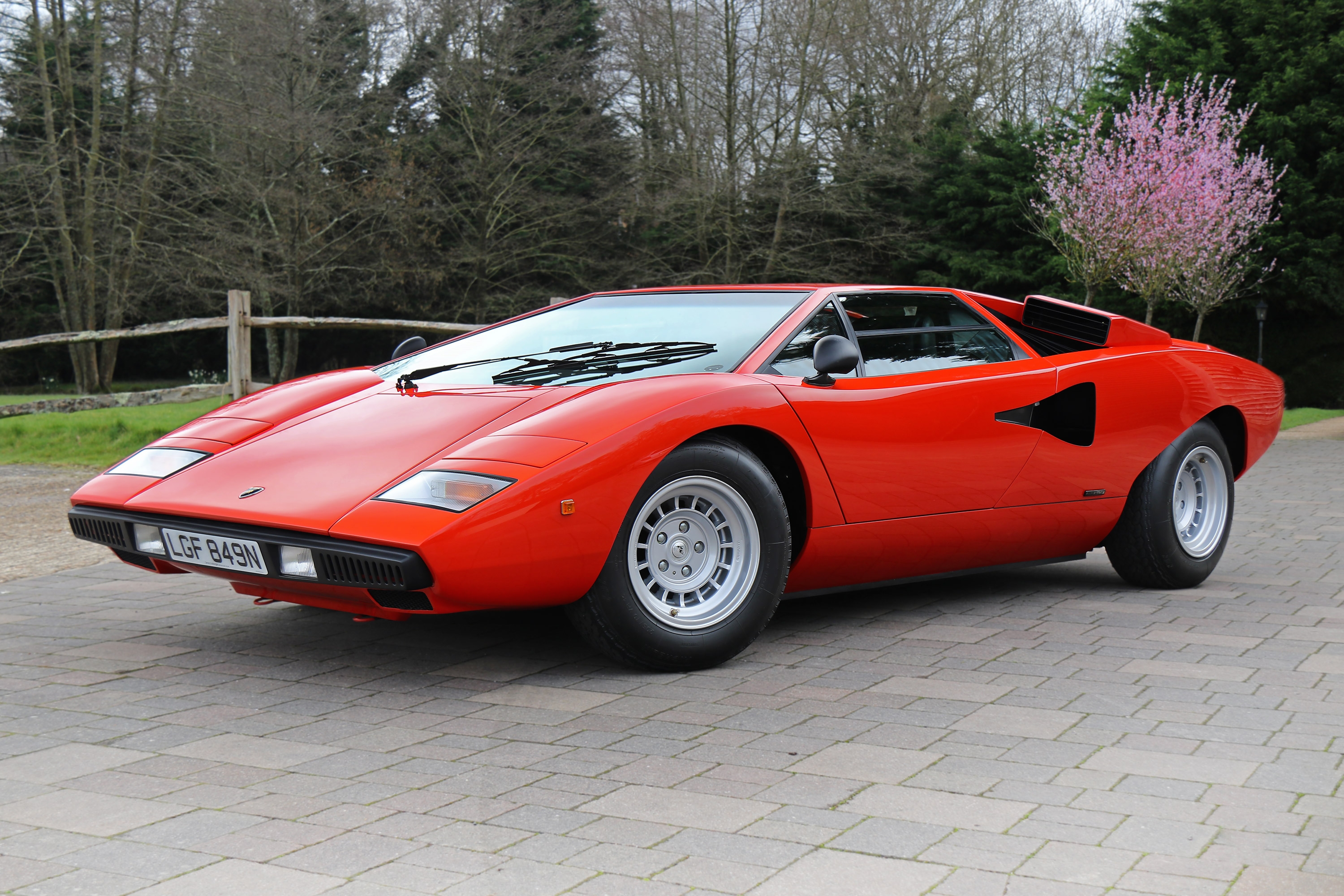 Anii '70 - Lamborghini Countach LP400