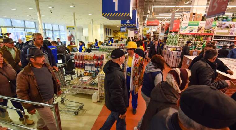 Arabesque deschide primul sau magazin de bricolaj destinat persoanelor fizice in Pitesti, dupa o investitie de 10 mil. euro (martie 2016)