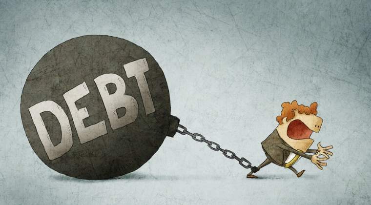 Sunt ingropat in datorii