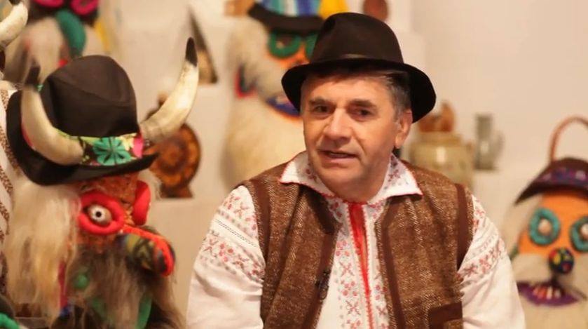 Paul Buta, creator de masti populare, 55 de ani